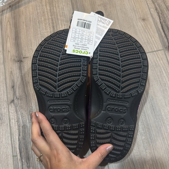 Crocs! - Picture 3 of 4